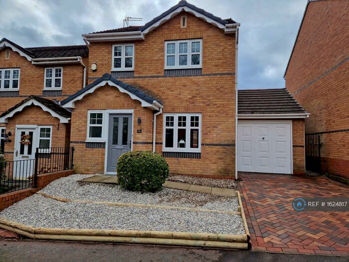 3 Bedroom Detached House To Rent In Laureate Way, Denton, Manchester, M34