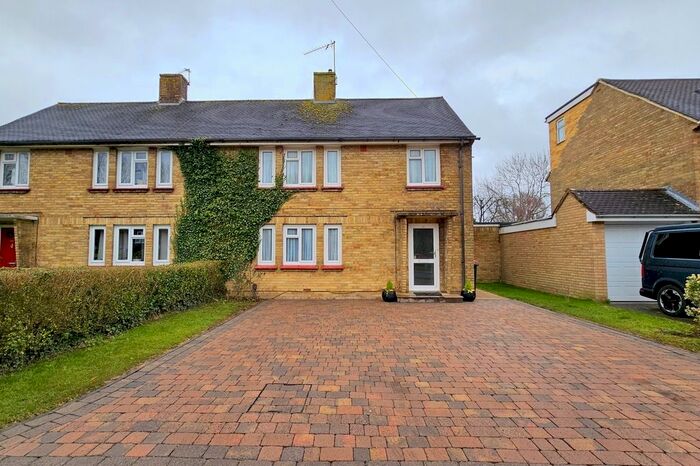 3 Bedroom Semi-Detached House To Rent In The Dingle, Crawley, West Sussex., RH11
