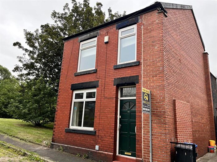 3 Bedroom Detached House For Sale In Gledhall Street, Stalybridge, SK15