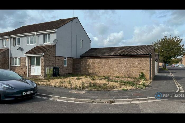 3 Bedroom End Of Terrace House To Rent In Charlton Gardens, Bristol, BS10