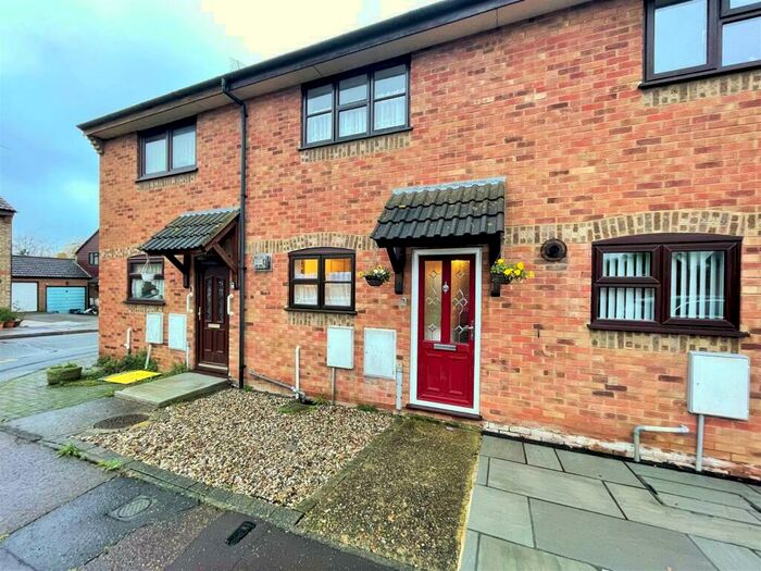 2 Bedroom Terraced House To Rent In Suffolk Avenue, Leigh-On-Sea, SS9