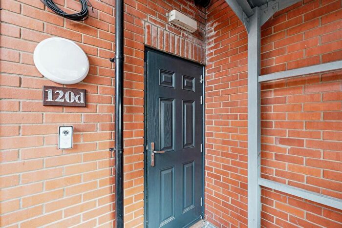 2 Bedroom Apartment For Sale In London Road North, Lowestoft, NR32