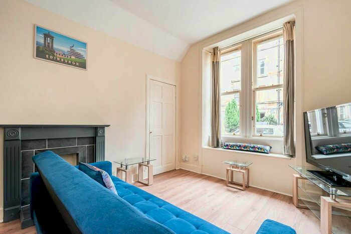 1 Bedroom Flat To Rent In Downfield Place, Edinburgh, EH11