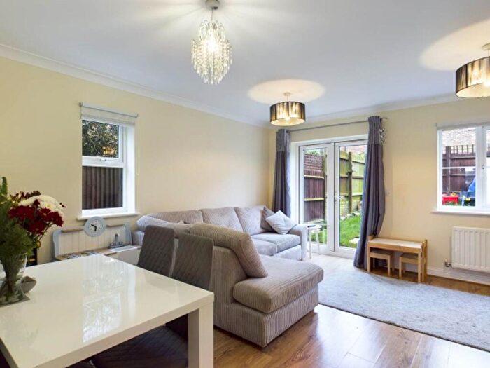 3 Bedroom Semi-Detached House To Rent In Baker Crescent, Dartford, DA1