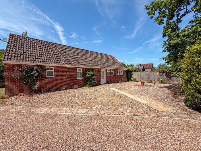 3 Bedroom Detached Bungalow For Sale In Chapel Road, Langham, CO4