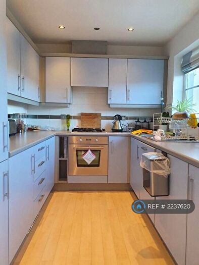2 Bedroom Flat To Rent In Kempley Close, Cheltenham, GL52