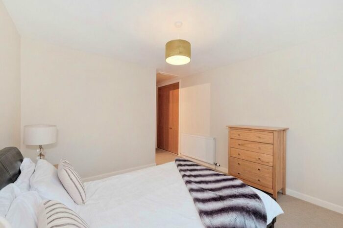 2 Bedroom Flat To Rent In Kirklea Gardens, Cults, Aberdeen, AB15
