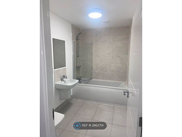 2 Bedroom Flat To Rent In View Point, Ecclesfield, Sheffield, S35