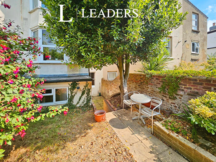 1 Bedroom Flat To Rent In Goldstone Road, Hove, BN3