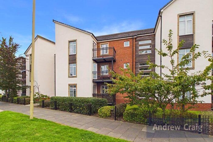 3 Bedroom Apartment For Sale In Aspen Place, South Shields, NE34