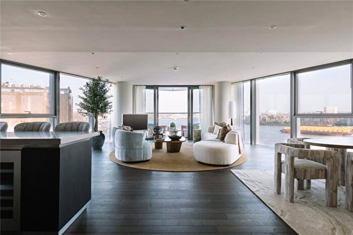 4 Bedroom Flat For Sale In London, SW10