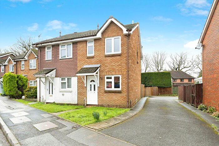 2 Bedroom End Terrace House For Sale In Brookside Way, West End, Southampton, SO30