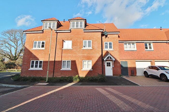 1 Bedroom Flat For Sale In Berkshire House, Coddington Grove, Lovedean, PO8