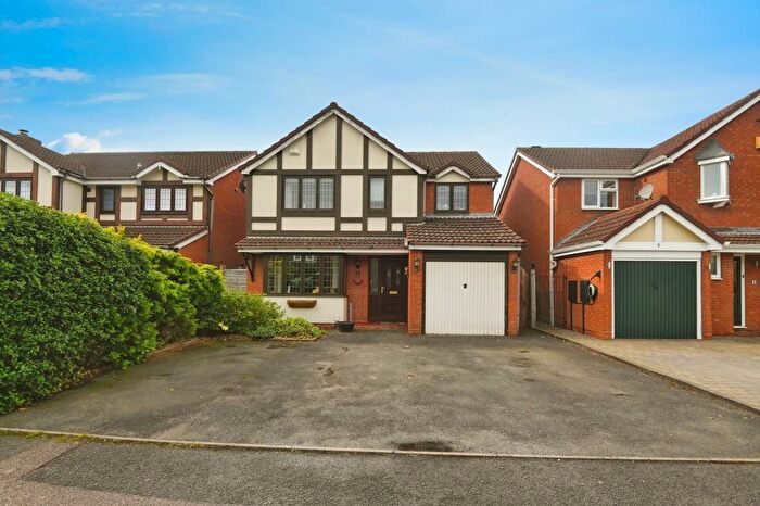 4 Bedroom Detached House For Sale In Hampshire Close, Tamworth, B78