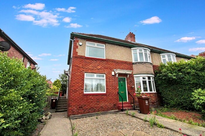 2 Bedroom Flat To Rent In Great North Road, Gosforth, Newcastle Upon Tyne, NE3