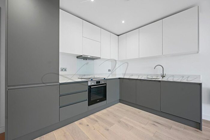 2 Bedroom Flat To Rent In Caroline Street, Limehouse, E1