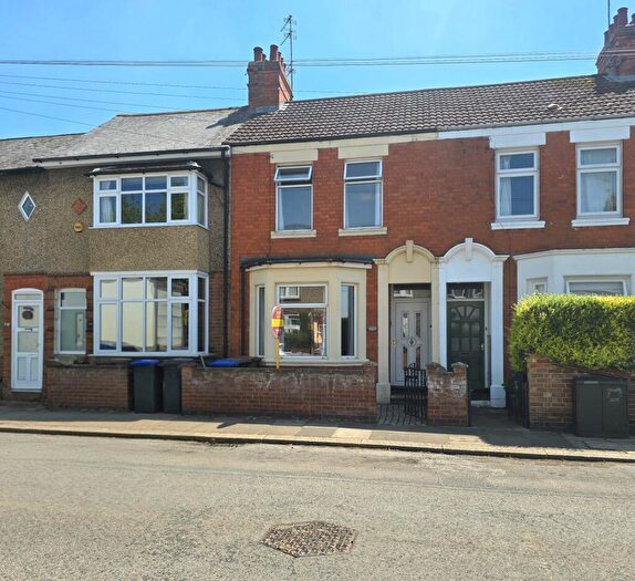 3 Bedroom Terraced House For Sale In Cedar Road East, Abington, NN3