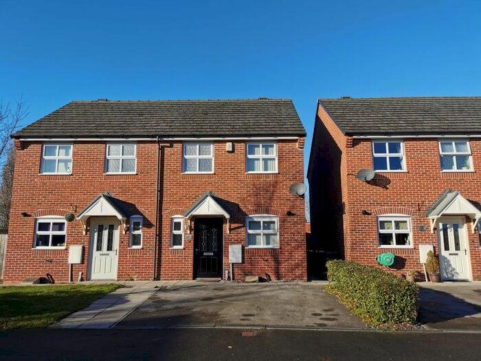2 Bedroom Terraced House To Rent In Beamshaw Close, Castleford WF10