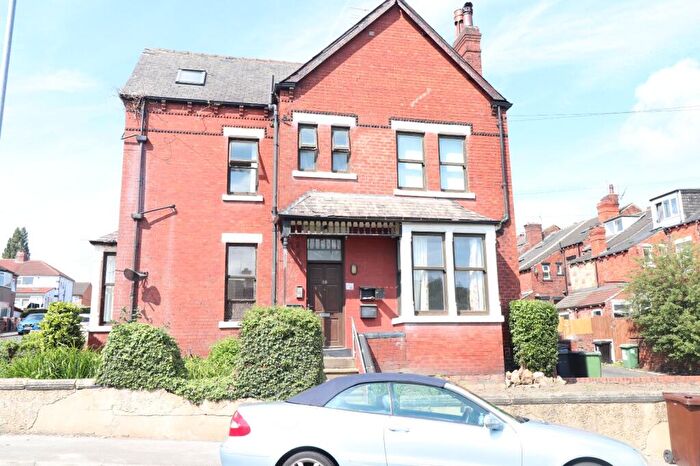 2 Bedroom Property To Rent In Raynville Road, Bramley, Leeds, LS13