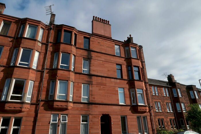2 Bedroom Flat To Rent In Daisy Street, Govanhill, G42