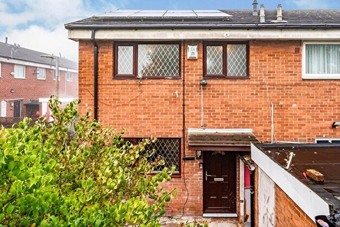 3 Bedroom Semi-Detached House To Rent In London Street, Salford, M6