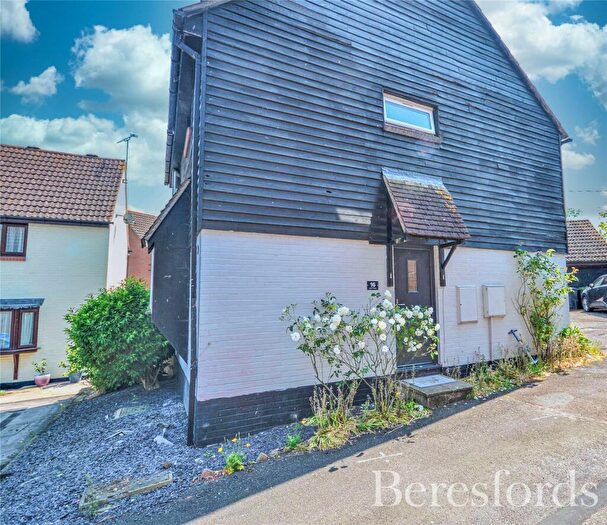 4 Bedroom Detached House To Rent In Normansfield, CM6