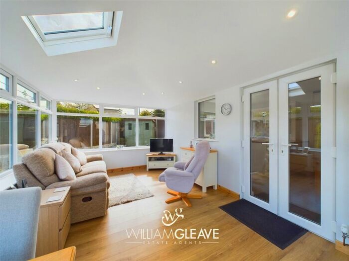 3 Bedroom Bungalow For Sale In Rockcliffe, Bryn-y-Baal, Mold, Flintshire, CH7