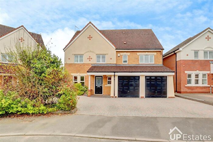 7 Bedroom Detached House For Sale In Snowdrop Close, Bedworth, CV12