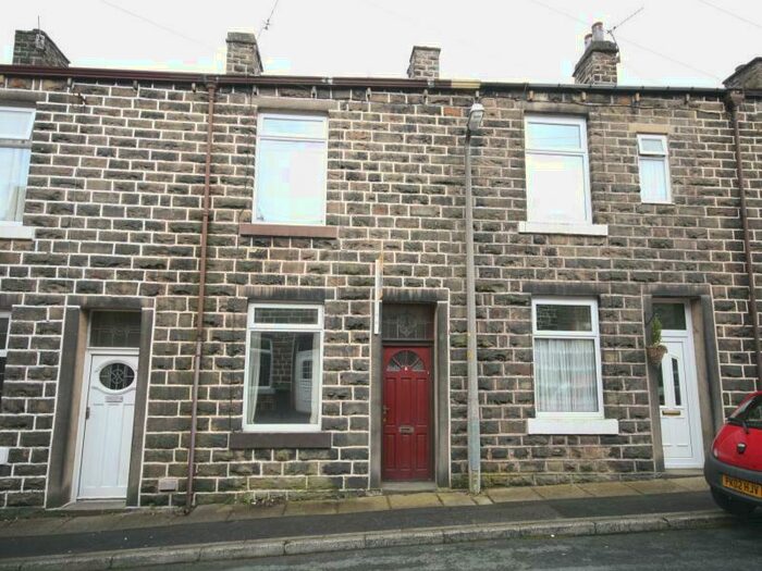 2 Bedroom House To Rent In Rockcliffe Street, Rossendale, Lancashire, BB4