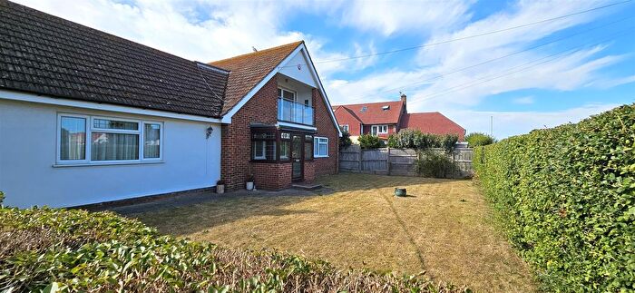 4 Bedroom Detached House To Rent In Pembroke Avenue, Margate, CT9