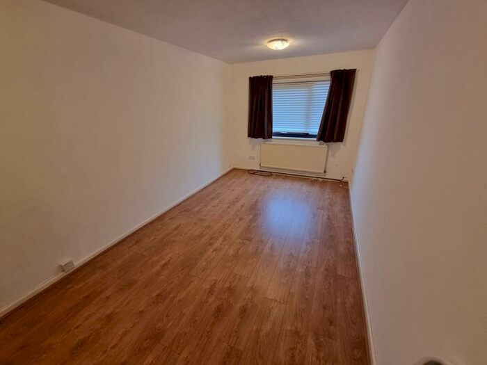 1 Bedroom Apartment To Rent In Heywood Road, Liverpool, L15