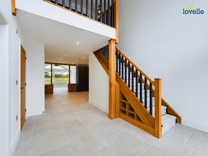 5 Bedroom Detached House For Sale In Thornton Road, North Owersby, LN8