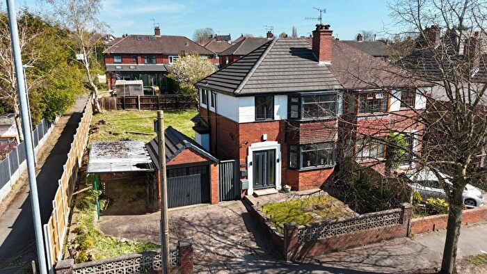 3 Bedroom Semi Detached House For Sale In Stone Road, Stoke-On-Trent, ST4