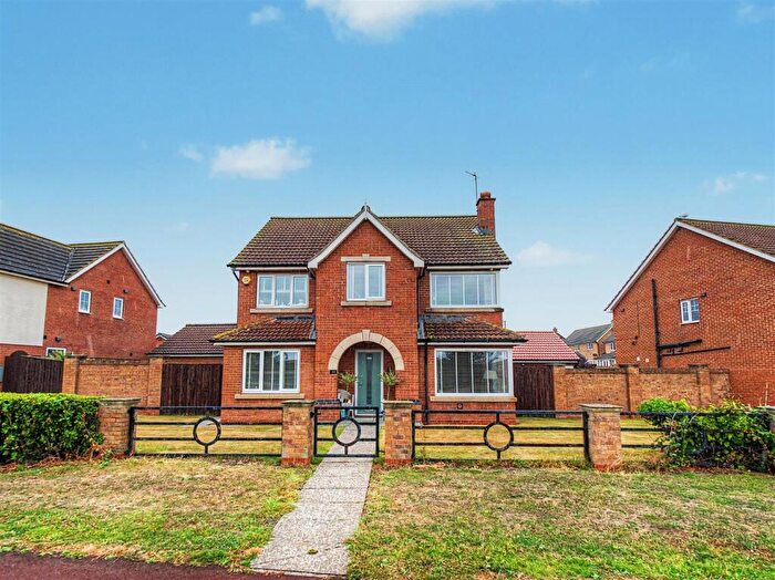 4 Bedroom Detached House For Sale In Weybourne Lea, East Shore Village, Seaham, SR7