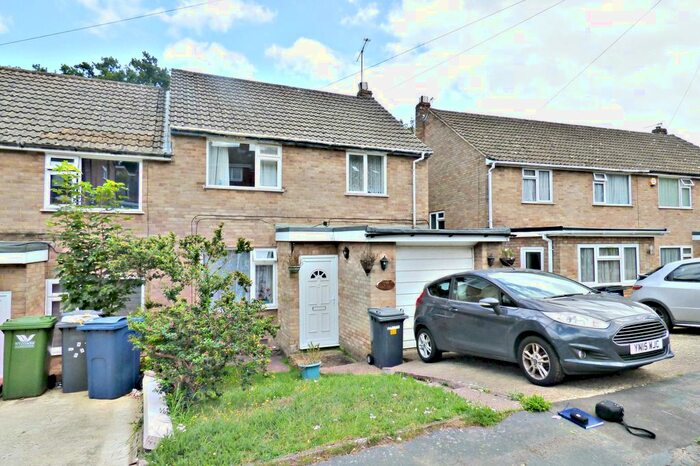 3 Bedroom Semi-Detached House To Rent In Hepplewhite Close, High Wycombe HP13