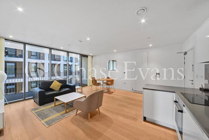 1 Bedroom Flat To Rent In Schooner Road, Royal Docks, London, E16