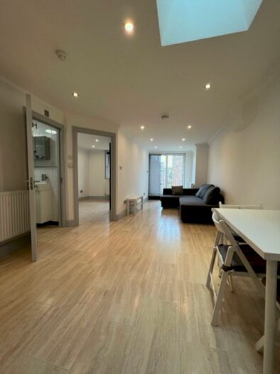 1 Bedroom Apartment To Rent In Lavender Hill, London, SW11