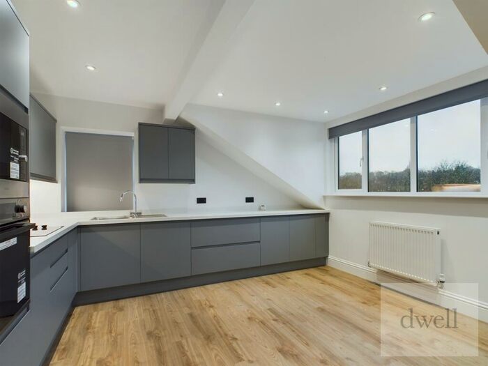 2 Bedroom Flat To Rent In Claremont Drive, Leeds, LS6