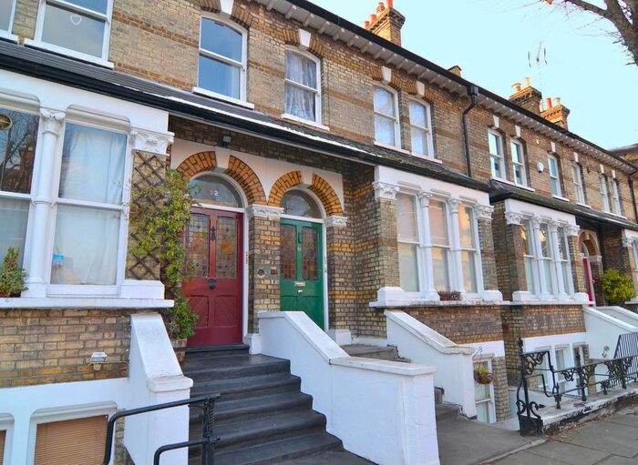 1 Bedroom Flat To Rent In Linden Gardens, Chiswick, W4