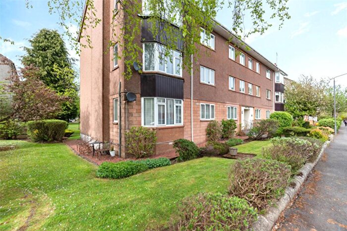 3 Bedroom Flat For Sale In Flat, Castle Court, Broomburn Drive, Newton Mearns, Glasgow, G77