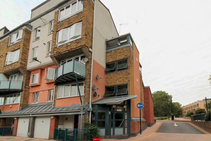 1 Bedroom Flat To Rent In Navarre Road, London, SW9