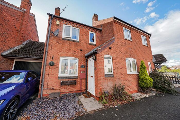 2 Bedroom End Terrace House For Sale In Glebelands Road, Leicester, Leicestershire, LE4