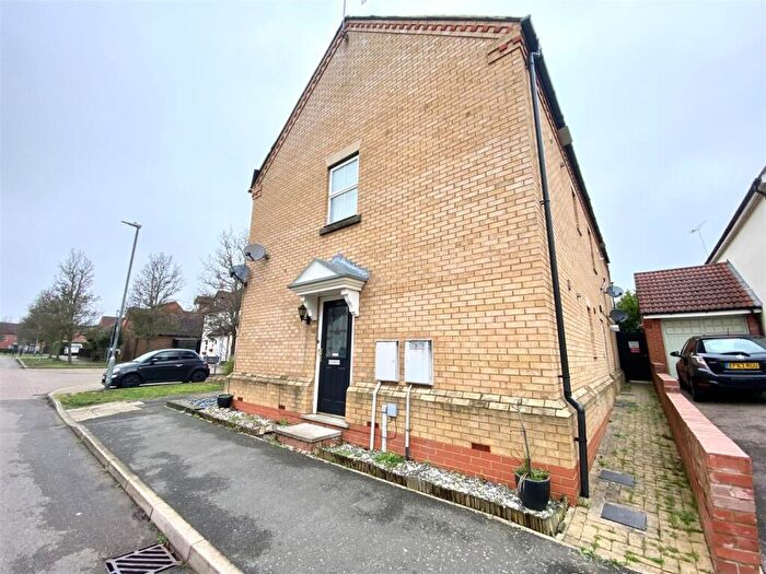 1 Bedroom Maisonette For Sale In Greenwich Way, Waltham Abbey, EN9