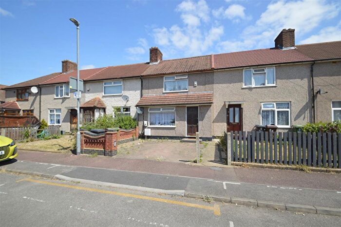 3 Bedroom Terraced House For Sale In Ayloffe Road, Dagenham, RM9