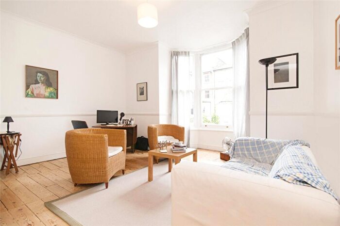 1 Bedroom Apartment To Rent In Time Square, Colvestone Crescent, London, E8