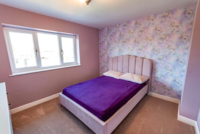 5 Bedroom End Terrace House For Sale In Fox Covert Lane, Misterton, Doncaster, DN10
