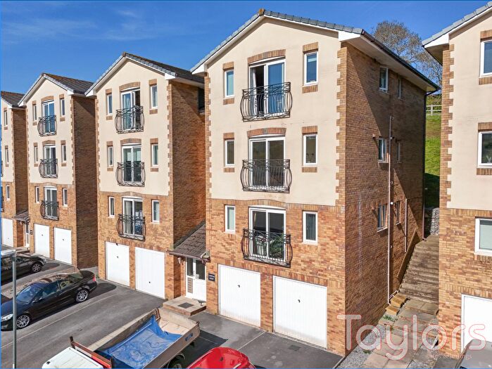 2 Bedroom Flat For Sale In Compton House, Trelissick Road, Paignton, TQ3