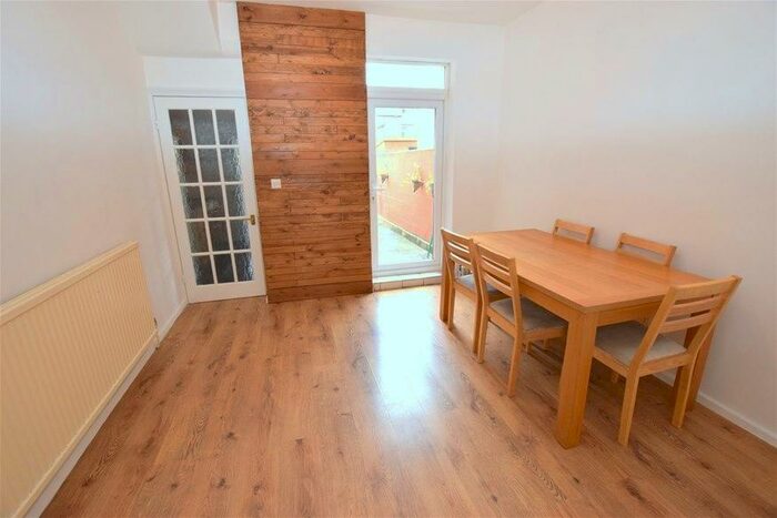 4 Bedroom Terraced House To Rent In Cheneys Road, Leytonstone, E11