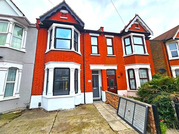 4 Bedroom Terraced House To Rent In Bournemouth Park Road, Southend, Southend, SS2