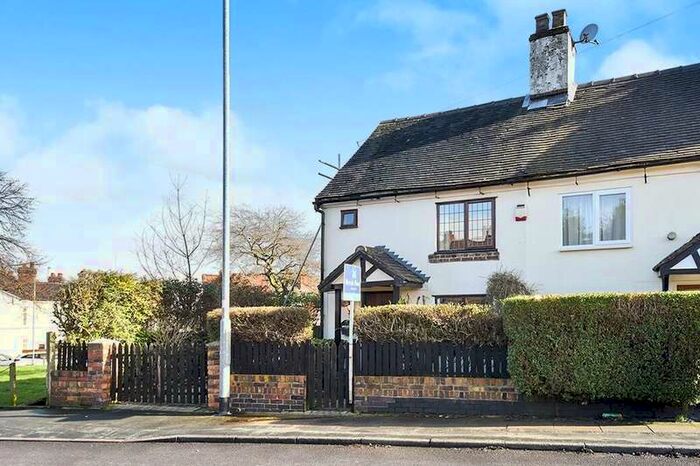 2 Bedroom Property To Rent In Honeywall, Stoke-on-trent, ST4